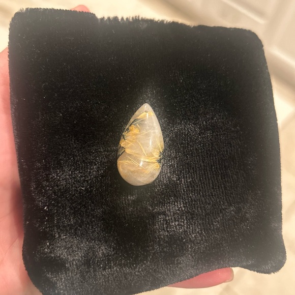 Golden rutile star 🌟 with hematite inclusions Elegant Teardrop Pendant - Picture 8 of 12